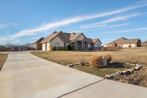 7604 Carter Ranch Road, Azle, TX 76020