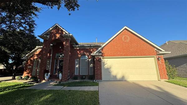 10116 Staubach Drive, Irving, TX 75063