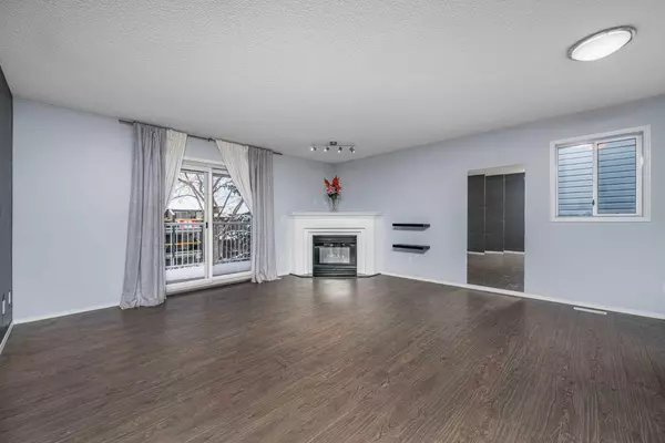 Calgary, AB T2M 2H3,121 27 AVE Northwest #301