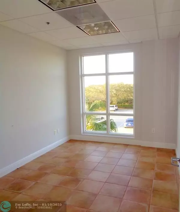 Coral Springs, FL 33076,5850 Coral Ridge Dr  #203