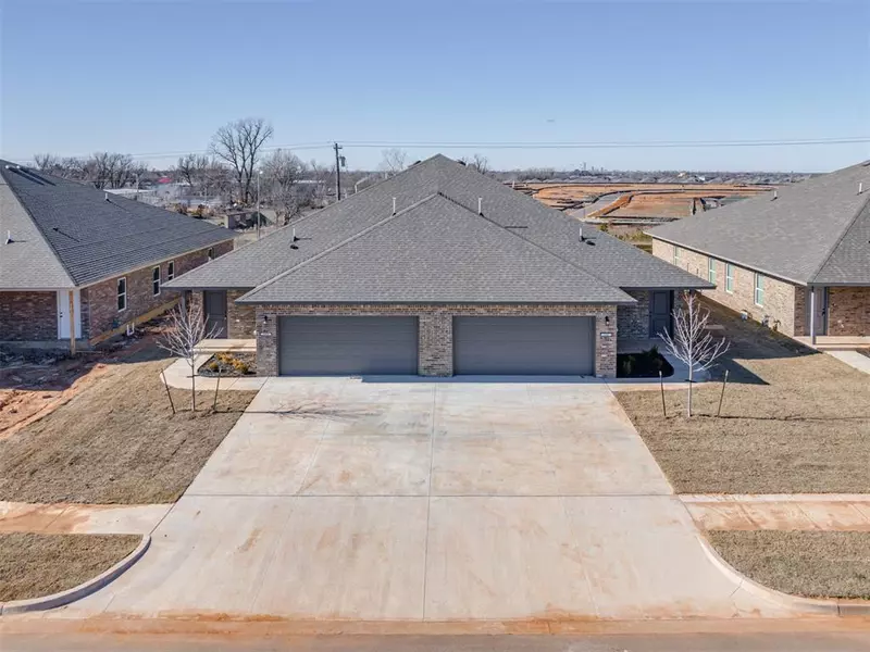 2807 and 2809 Josie Circle, Midwest City, OK 73130