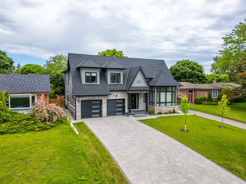 1345 Sheldon AVE, Oakville, ON L6L 2P9