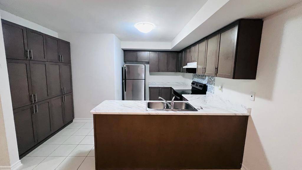Cambridge, ON N3H 0C6,420 Linden DR #40