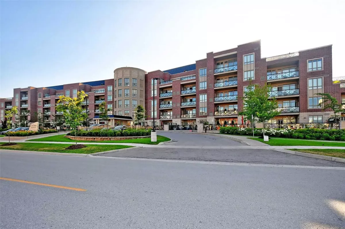 Whitchurch-stouffville, ON L4A 1P8,35 Baker Hill BLVD ## 104