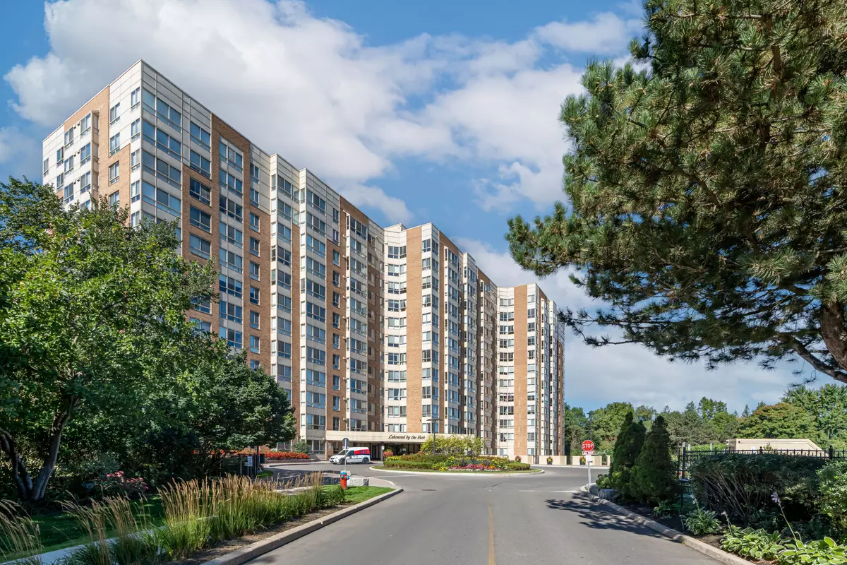 Mississauga, ON L5E 3G2,1485 Lakeshore RD E #1217