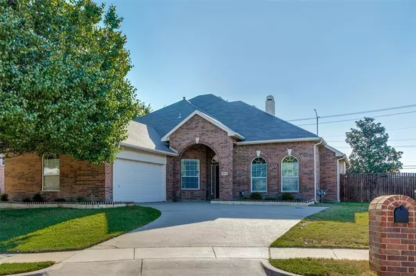 5237 Alta Loma Drive,  Fort Worth,  TX 76244