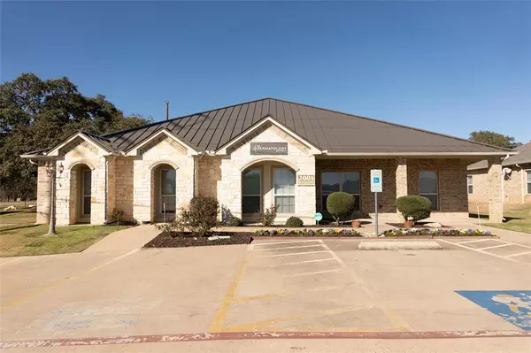 2001 Rockview Drive, Granbury, TX 76049