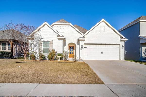 5245 Ranchero Trail, Fort Worth, TX 76126