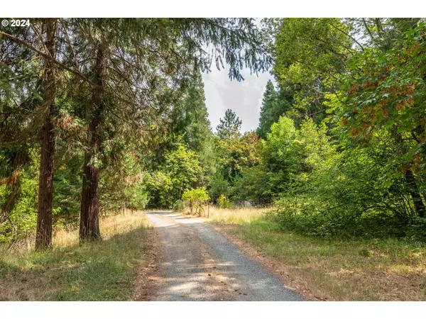 Myrtle Creek, OR 97457,292 HEWES CREEK LN