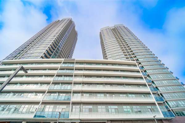 50 Upper Mall WAY #2612, Vaughan, ON L4J 0J2