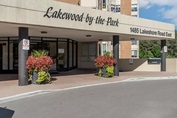 Mississauga, ON L5E 3G2,1485 Lakeshore RD E #1217