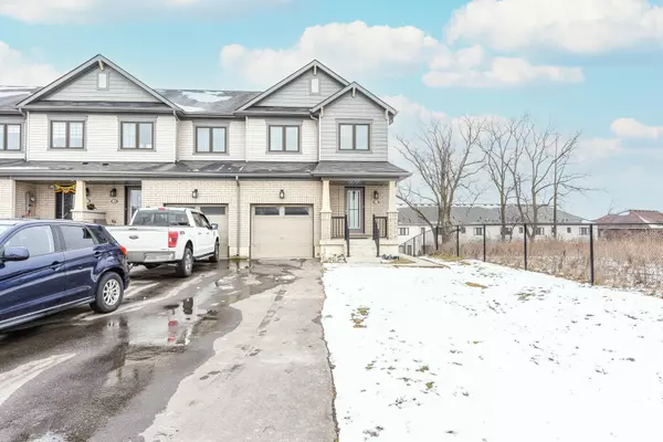 Hamilton, ON L8J 0H7,17 Allcroft CT