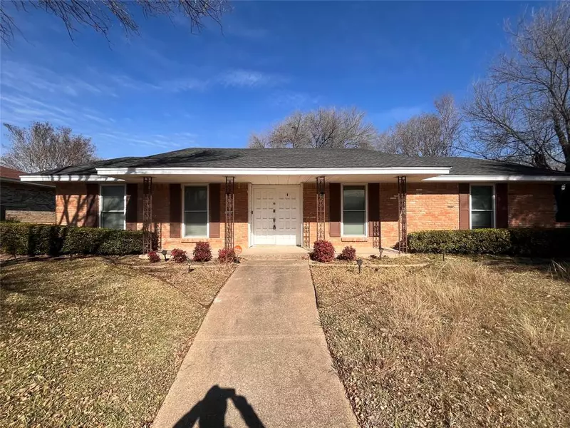 415 Ray Avenue, Desoto, TX 75115