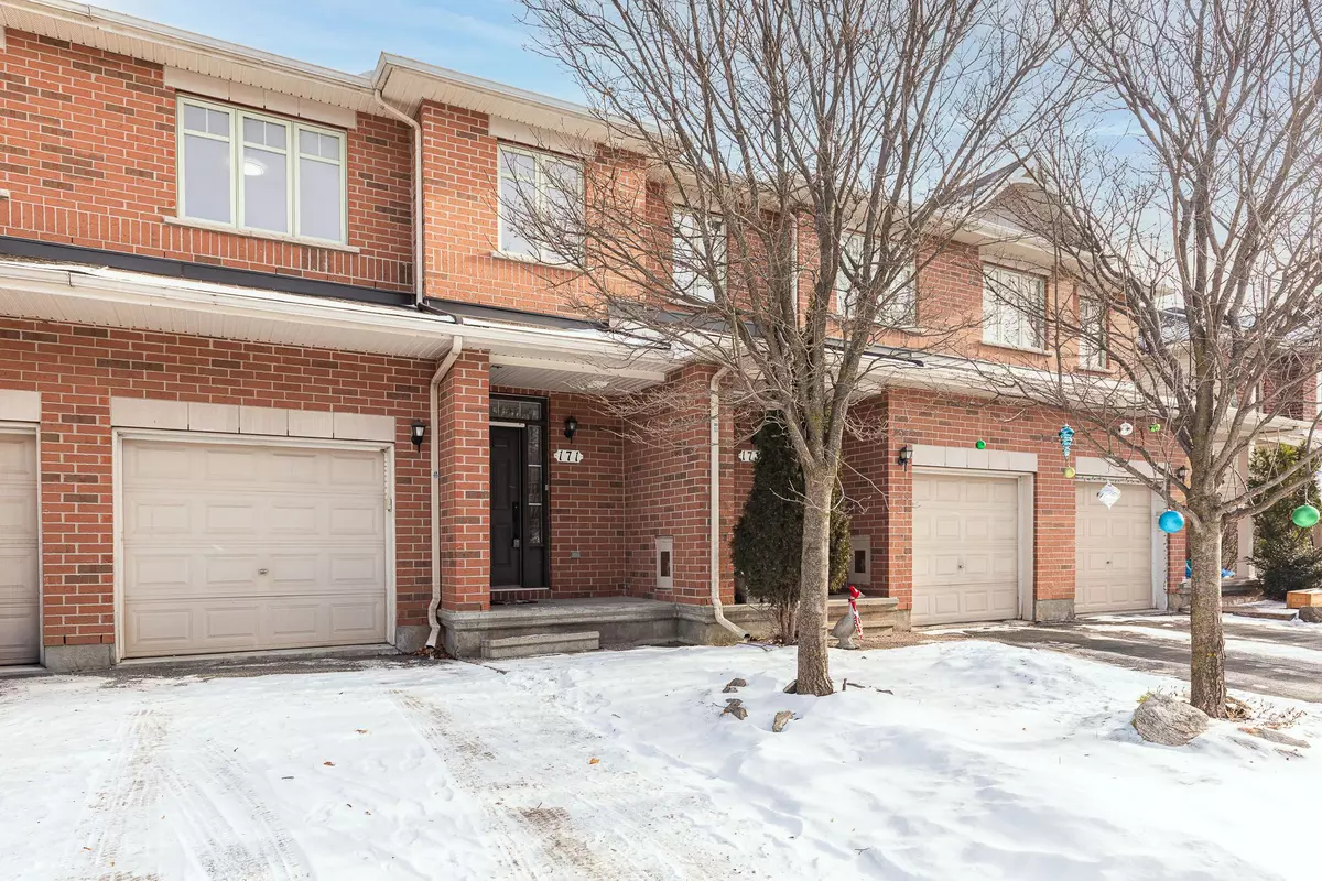 Barrhaven, ON K2J 0J9,171 Hornchurch LN