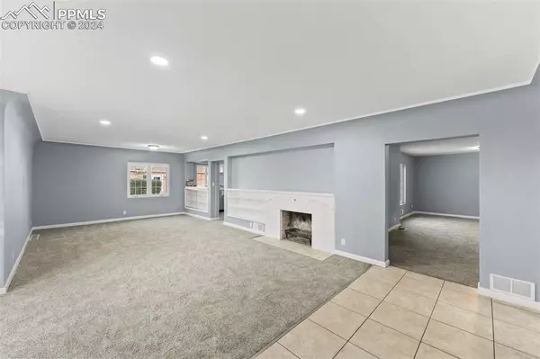 Colorado Springs, CO 80909,1616 E Yampa ST