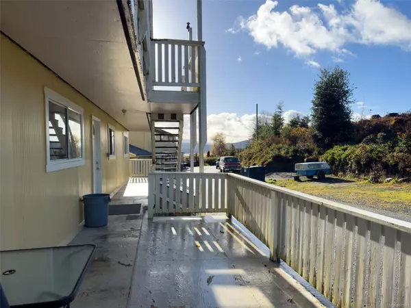 Coal Harbour, BC V0N 1K0,461 Coal Harbour Rd