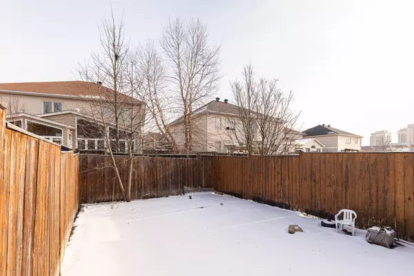 Barrhaven, ON K2J 0J9,171 Hornchurch LN