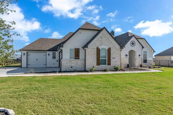 New Fairview, TX 76247,15168 S County Line Road