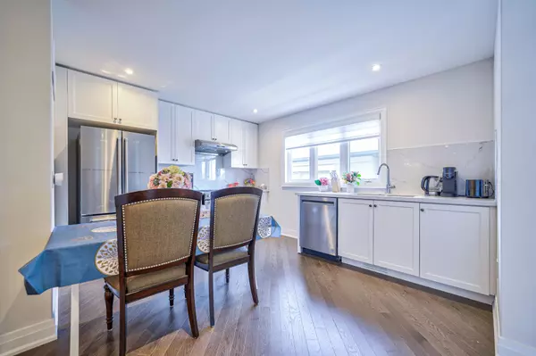 Richmond Hill, ON L4C 2R4,133 HILLSVIEW DR #Room 3B