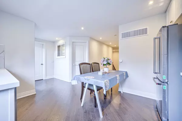 Richmond Hill, ON L4C 2R4,133 HILLSVIEW DR #Room 3B