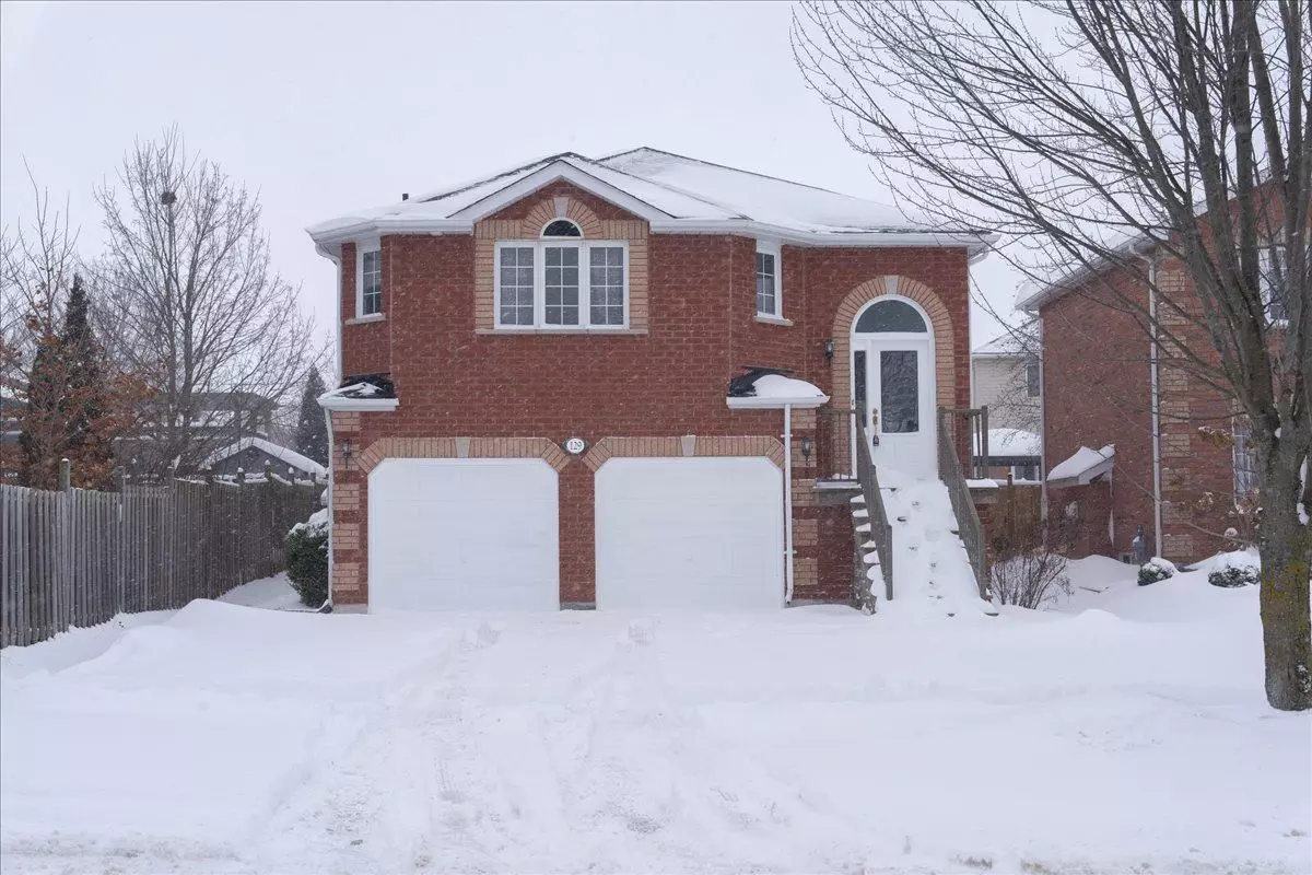 Barrie, ON L4N 0N2,129 Country LN