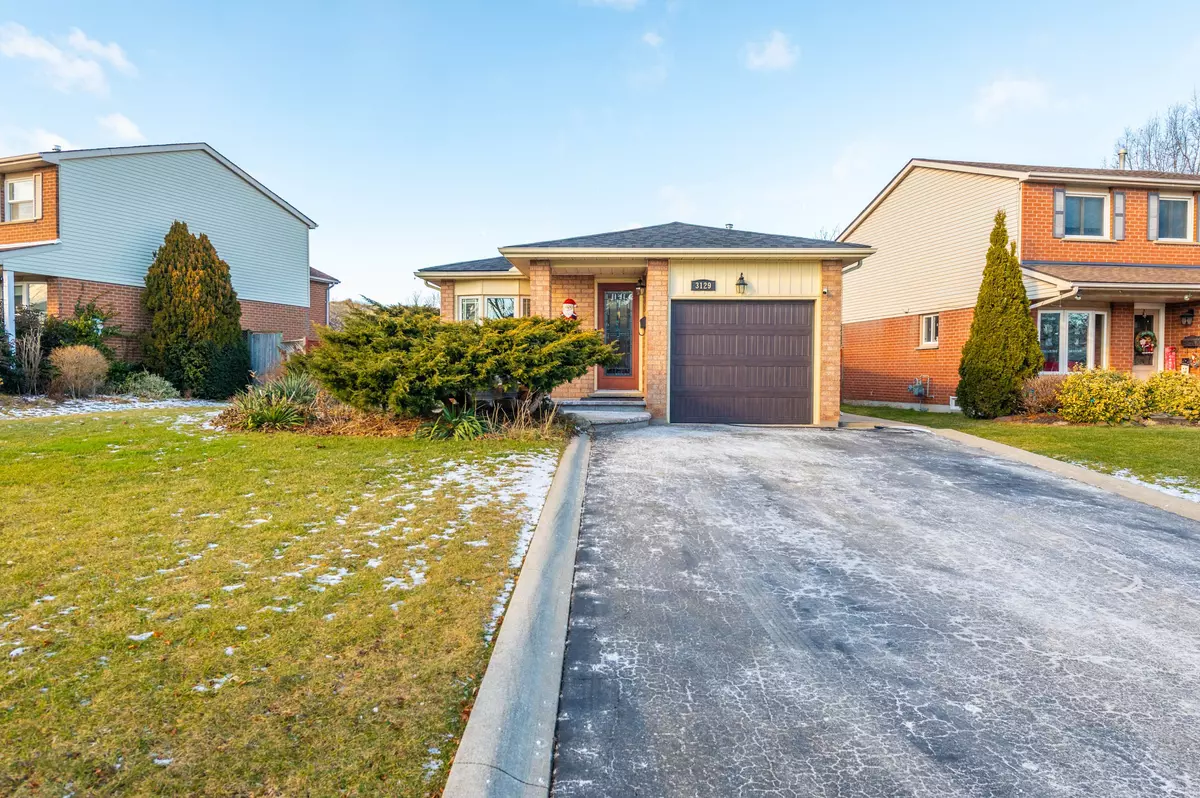 Burlington, ON L7M 3G9,3129 Sandcliffe CT