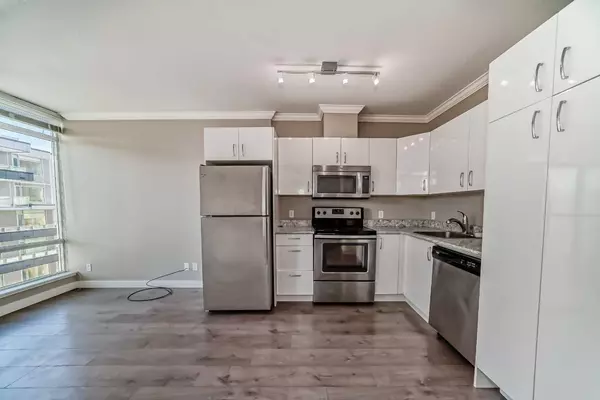 Calgary, AB T2L 2L6,10 Brentwood Common Northwest #1103