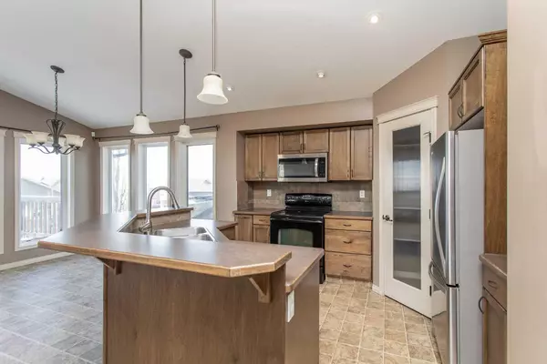 Blackfalds, AB T4M 0B9,26 Charlton AVE