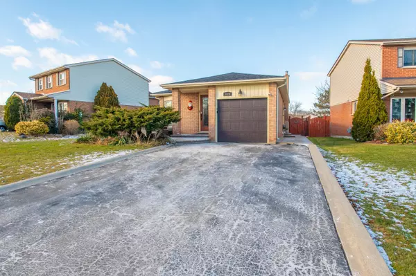 Halton, ON L7M 3G9,3129 Sandcliffe CT