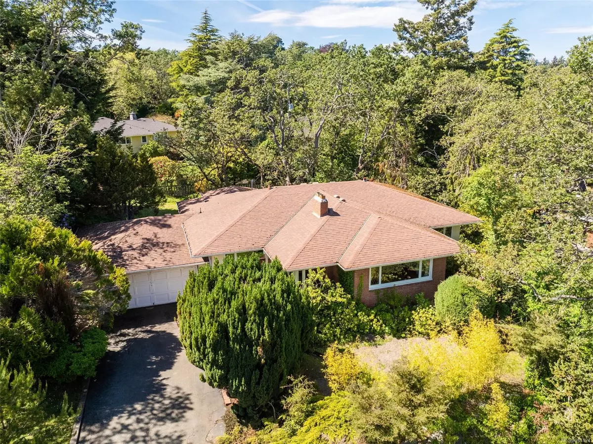 Oak Bay, BC V8R 6G7,3250 Ripon Rd