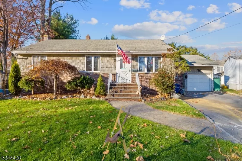 Kenilworth Boro, NJ 07033,25 Tulip Ct