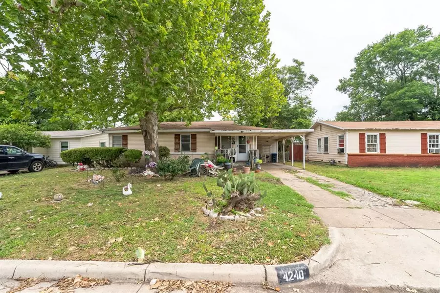 4240 Asbury Avenue, Fort Worth, TX 76119