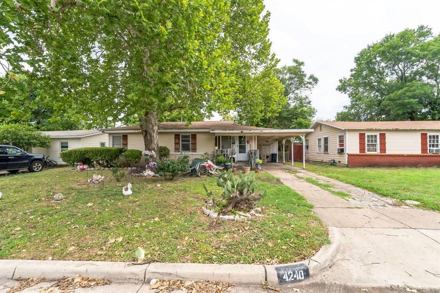 4240 Asbury Avenue, Fort Worth, TX 76119