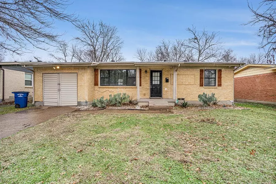 3139 Healey Drive, Dallas, TX 75228