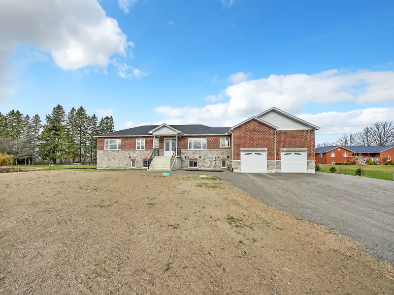 343 Drive In RD W, Greater Napanee, ON K7R 3L1