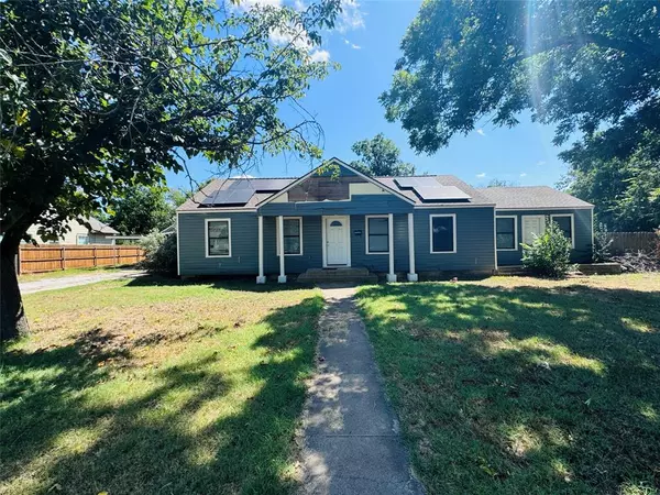 2204 Dartmore Street, Brownwood, TX 76801