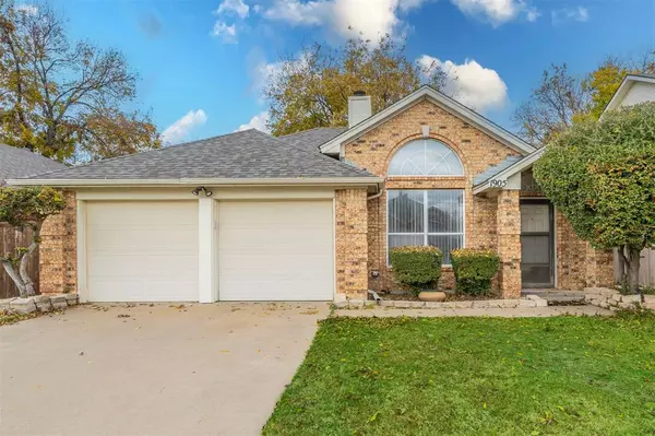 1905 Pine Ridge Drive, Bedford, TX 76021