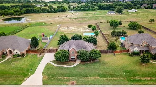 4650 Sunrise Lane, Midlothian, TX 76065