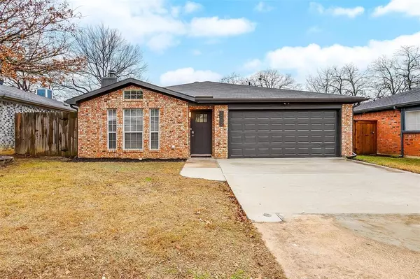 1117 Glen Creek Drive, Mansfield, TX 76063