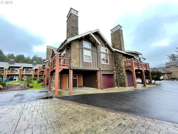 132 E SURFCREST AVE, Cannon Beach, OR 97110