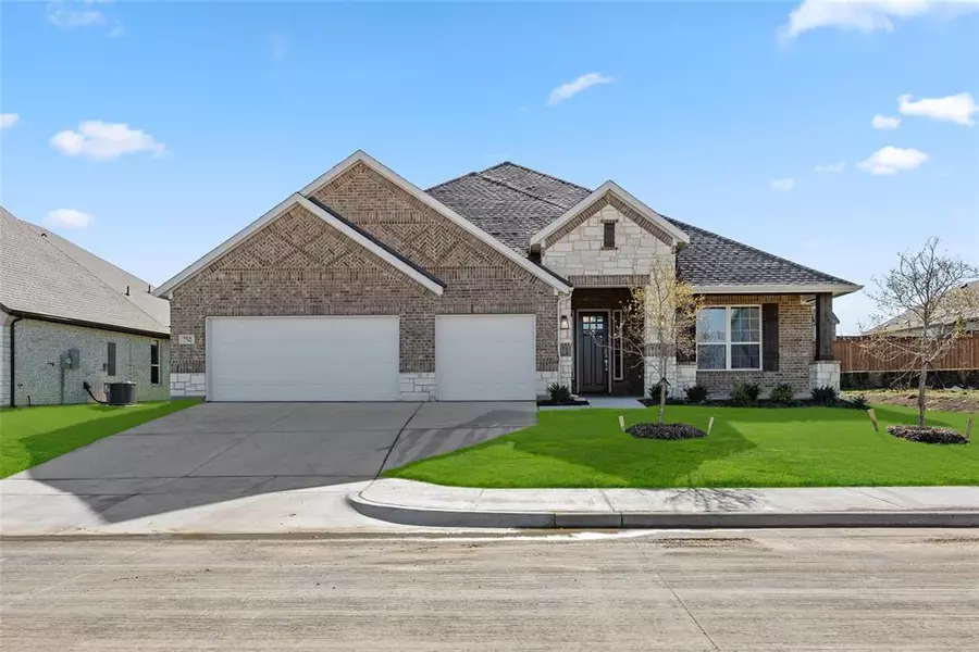 752 Brozgold Avenue, Midlothian, TX 76065