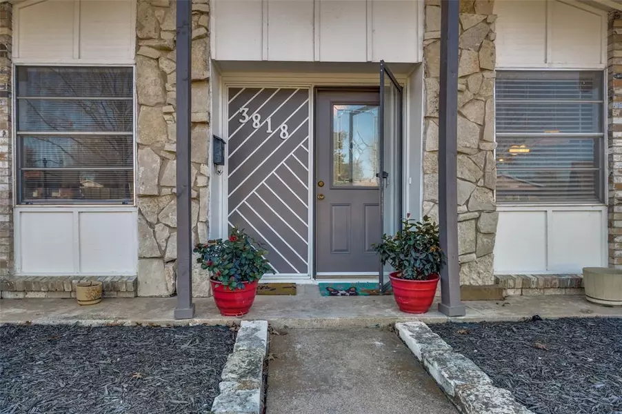 3818 Calgary Court E, Irving, TX 75062