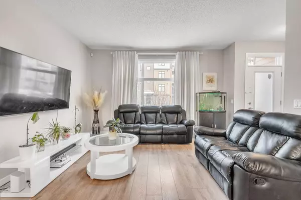 Calgary, AB T3M 2W2,209 Seton CIR Southeast