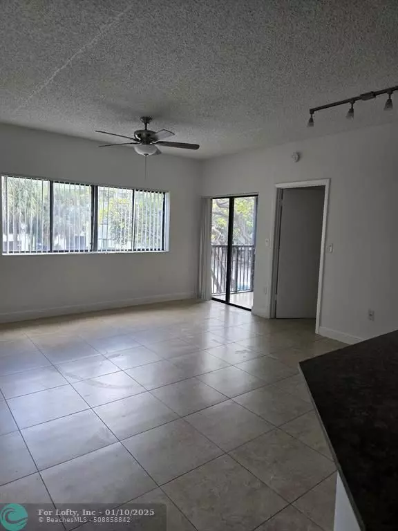 Fort Lauderdale, FL 33315,2445 SW 18th Ter  #218