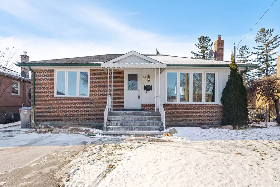 35 Edgemont DR, Brampton, ON L6V 1K9