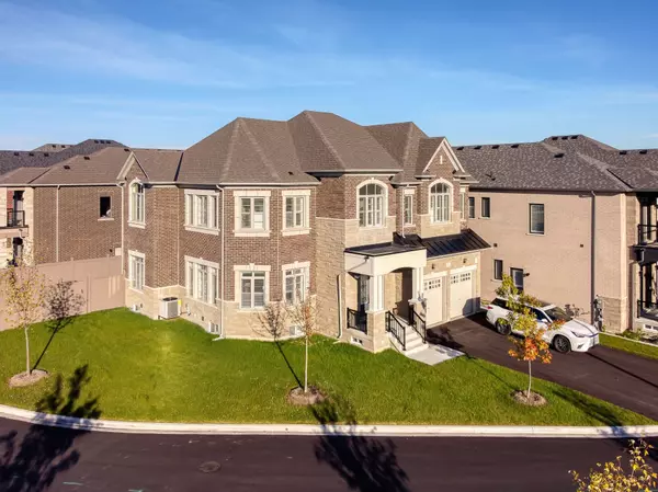 Brampton, ON L6P 4R3,11 Jura CRES