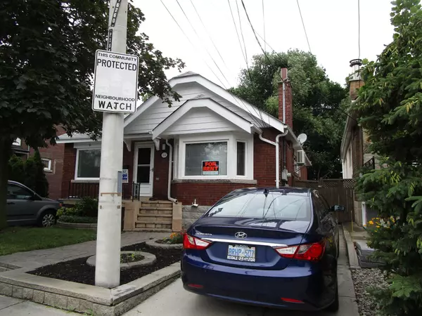 Toronto E03, ON M4K 3N2,184 Hopedale AVE