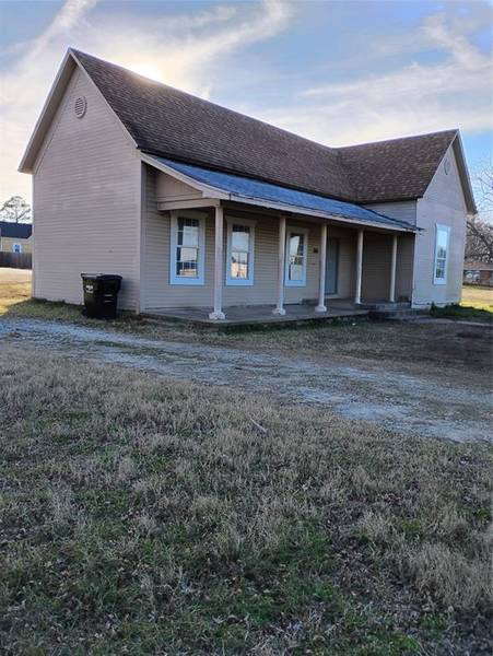 304 SE Front Street, Edgewood, TX 75117