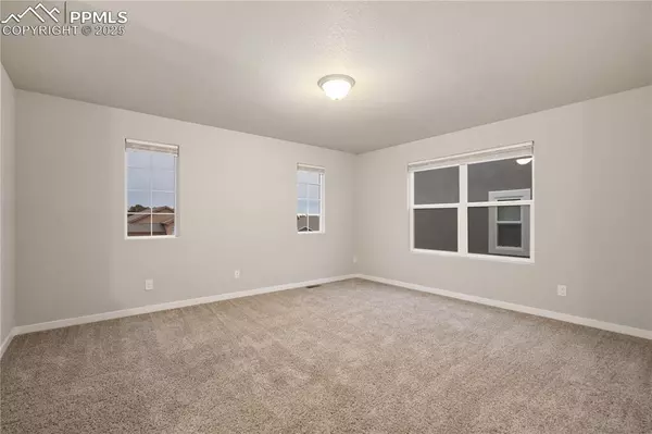 Colorado Springs, CO 80908,7950 Barraport DR