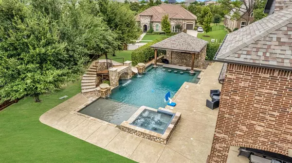 1008 Brahms, Colleyville, TX 76034